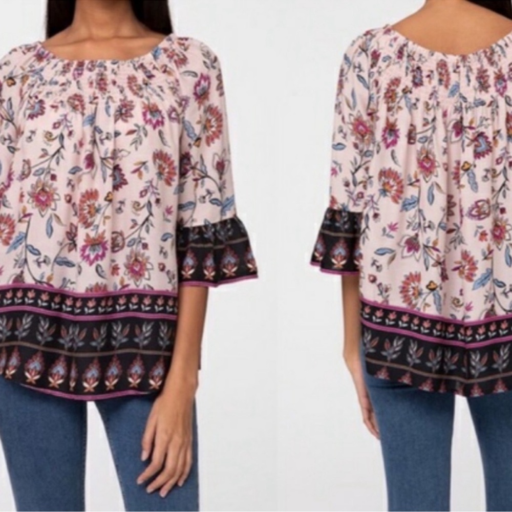 Like new! BeachLunchLounge Floral Boho Off the Shoulder Bell Sleeve Top